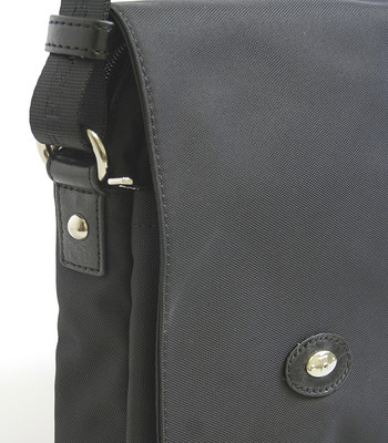 Dámská kabelka černá crossbody s koženými detaily - Hexagona Nina
