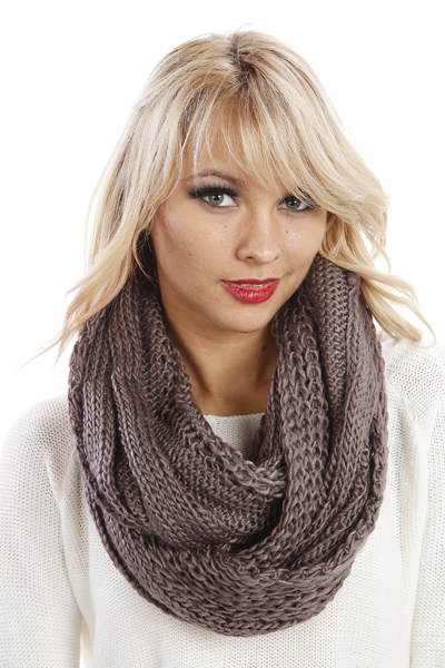 Hnědá kruhová (tunel) šála