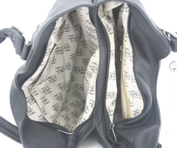 Černá kabelka Hexagona K52807