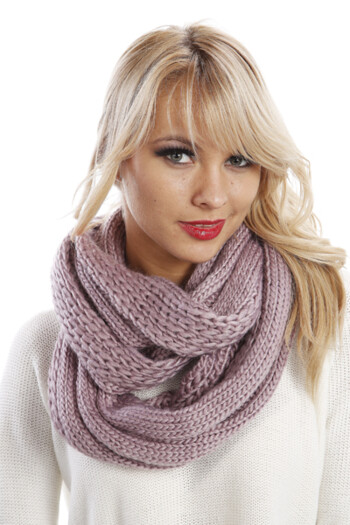 Růžová kruhová (tunel) šála