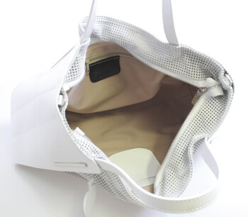 Bílá perforovaná kožená kabelka ItalY 11041