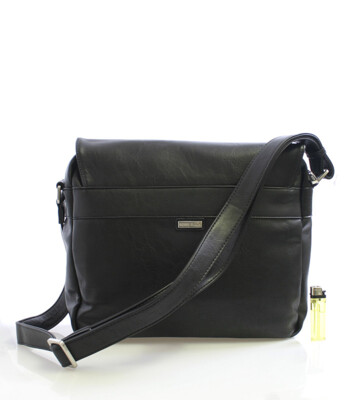 Černá taška přes rameno Bobby Black 1018