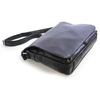 Černá taška přes rameno Bobby Black 1018