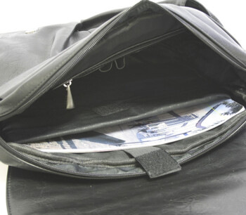 Černá taška přes rameno Bobby Black 1018