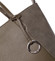 Moderní dámská kabelka přes rameno khaki - David Jones Strap