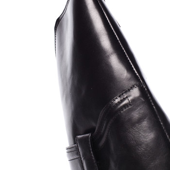 Dámský originální kožený černý batůžek - ItalY Zenina