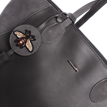 Nadčasová šedá kabelka přes rameno - David Jones Shelby