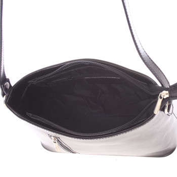 Malá černá kožená crossbody kabelka  - ItalY Madora
