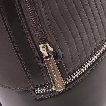 Luxusní dámský tmavě šedý pololakovaný batůžek - David Jones Tigger