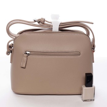 Malá světlá camel pololakovaná crossbody kabelka - David Jones Kaori