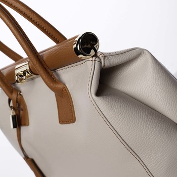 Módní originální dámská kožená kabelka do ruky béžová - ItalY Hila 